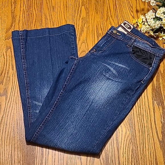 Elite Denim - Elite Black Pocket Boot Cut Jeans - Ladies 9/10